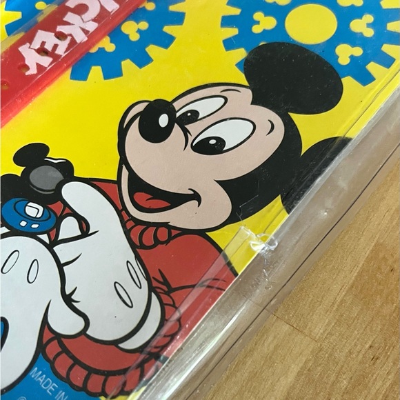 Vintage Mickey Mouse Watch 90’s Retro - Picture 6 of 6